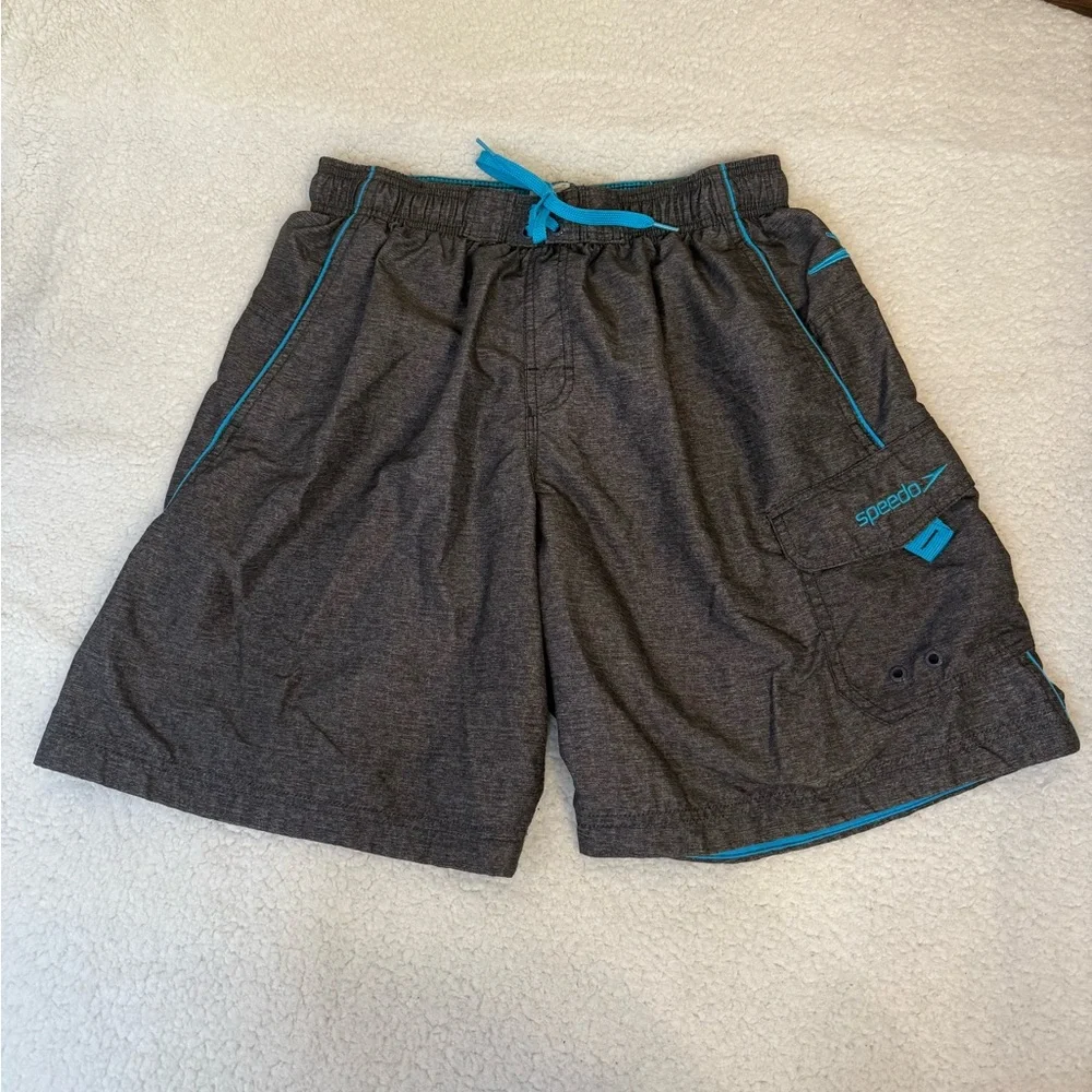 Speedo swim trunks shorts medium